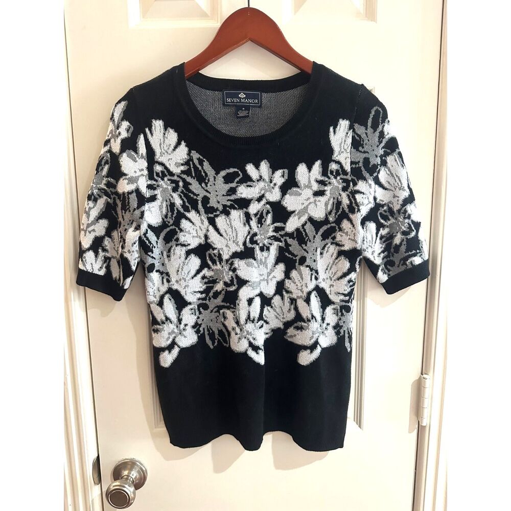 Seven Manor Women’s Floral Short Sleeve Knit Sweater Black & White - Medium